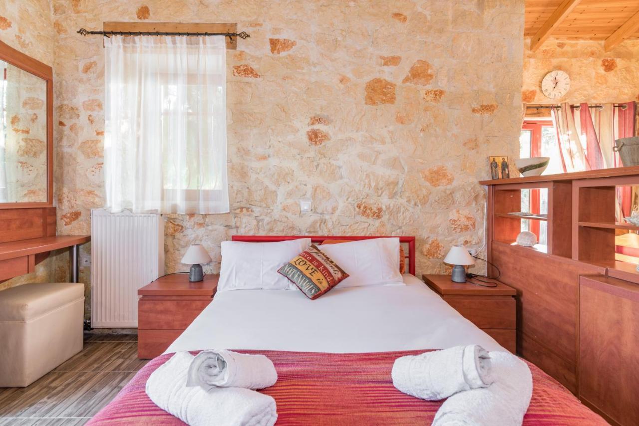 Casa Petra - Stone Cottage Farmhouses Argassi Exterior photo