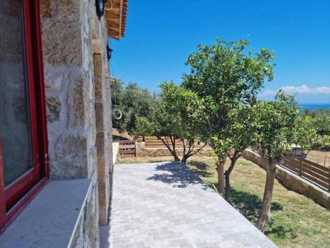 Casa Petra - Stone Cottage Farmhouses Argassi Exterior photo