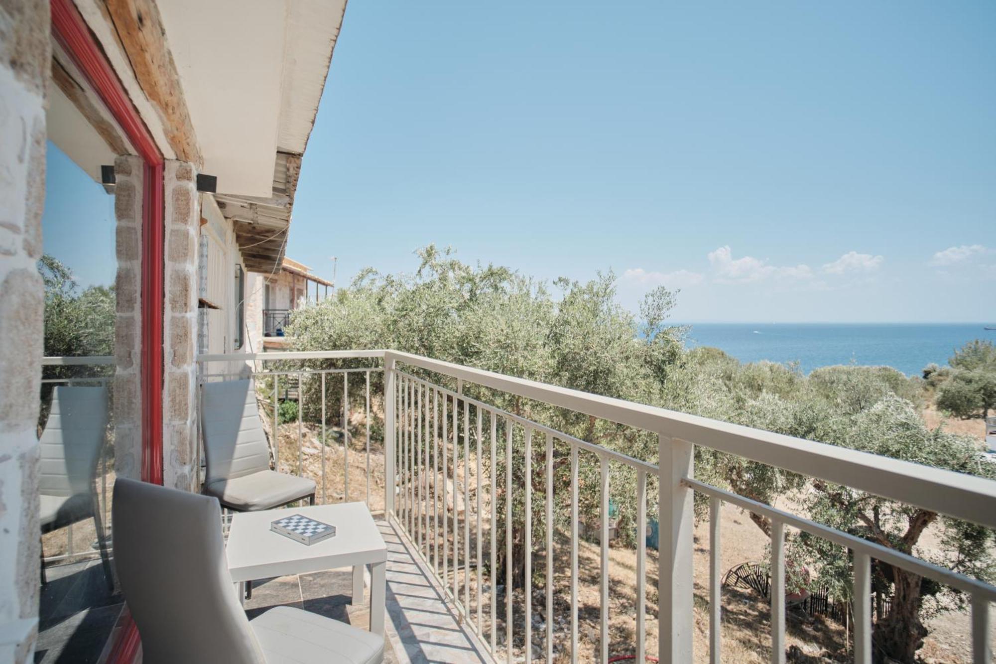 Casa Petra - Stone Cottage Farmhouses Argassi Exterior photo